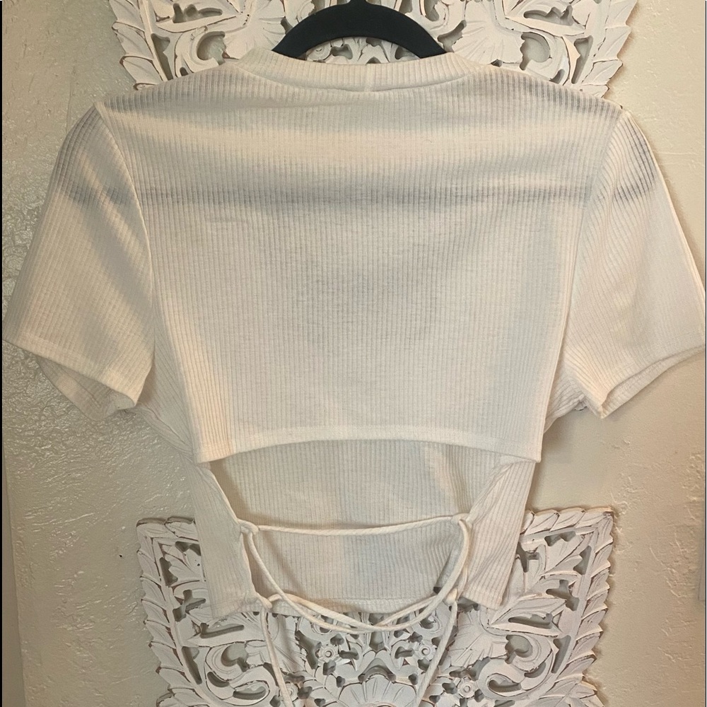 Backless Crop Top - Picture 2 of 2